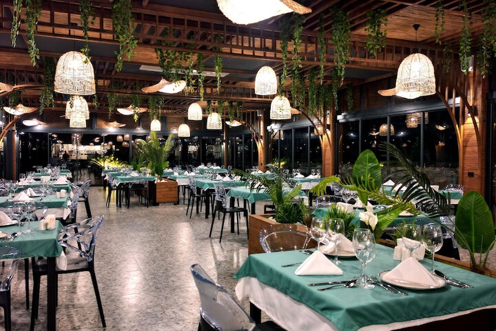 Dining 57 of 88