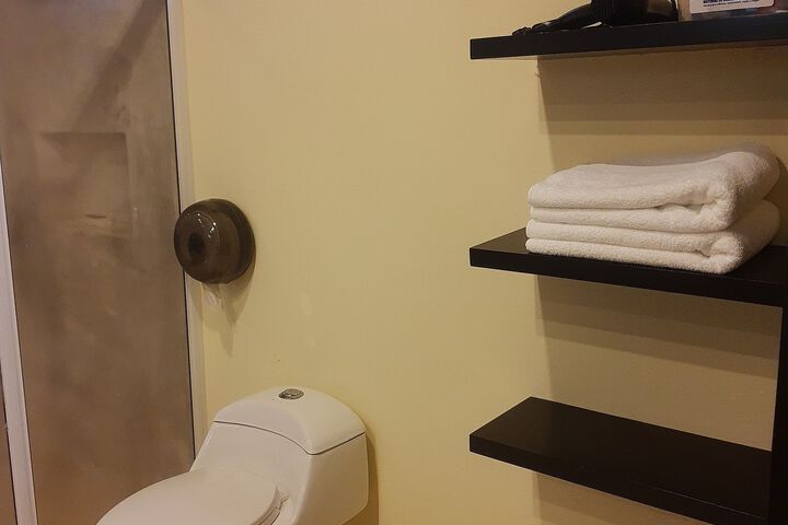 Room 5 of 45