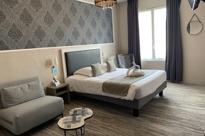 Room 36 of 74