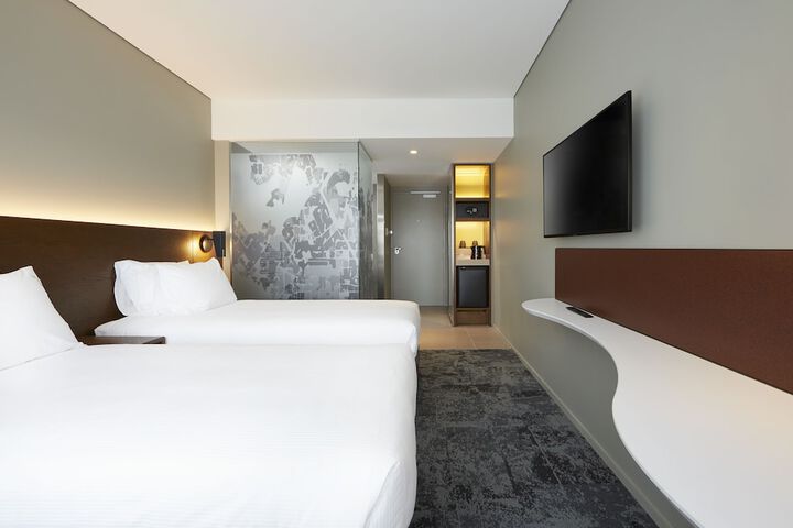 Room 4 of 57