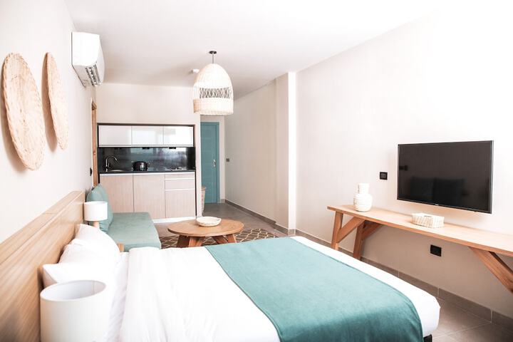 Room 16 of 307