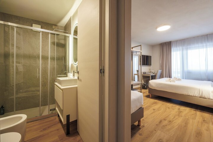 Room 26 of 72