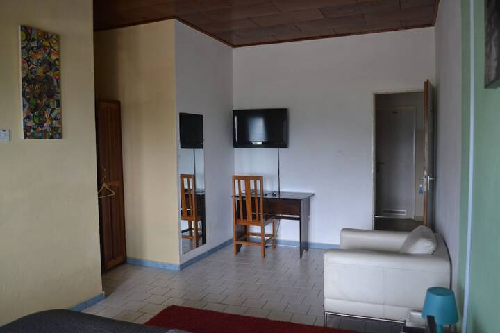 Room 14 of 31
