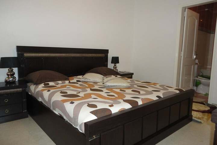 Room 4 of 20