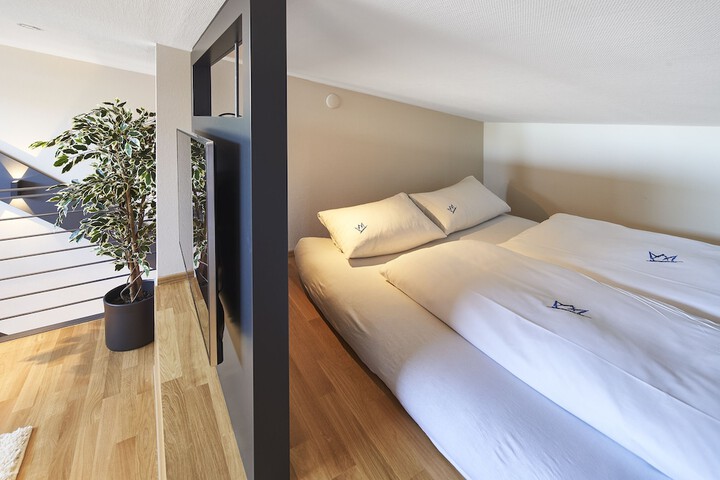 Room 20 of 120