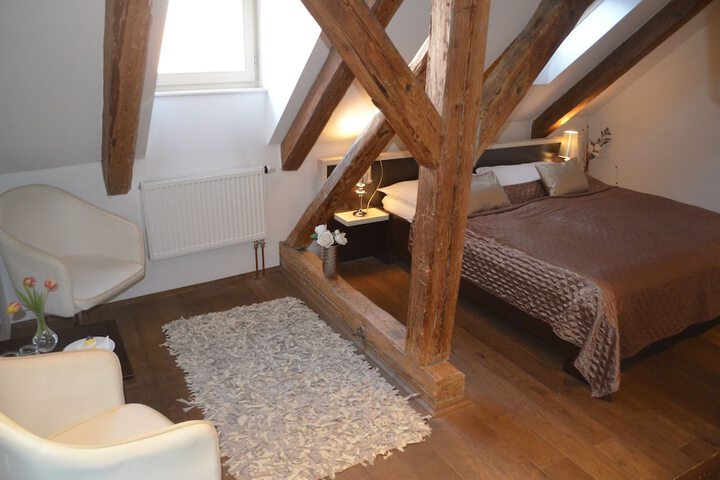 Room 14 of 78