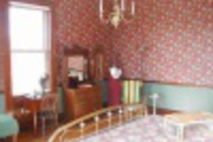Room 220 of 240