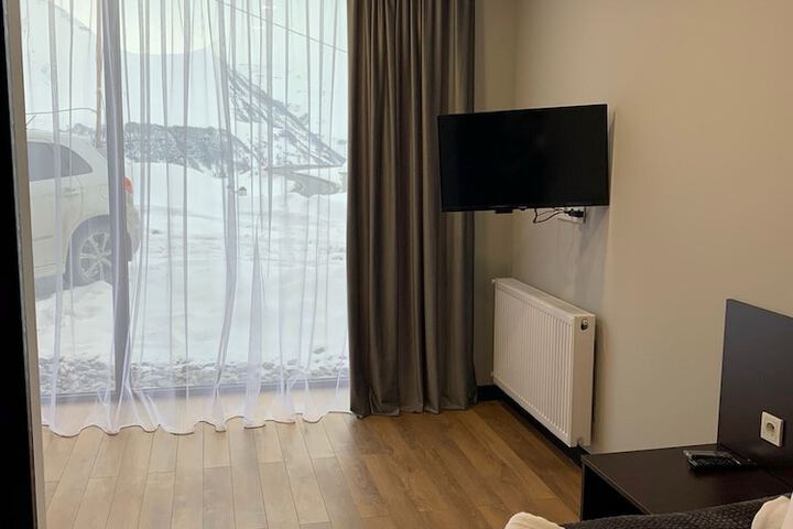 Room 16 of 39