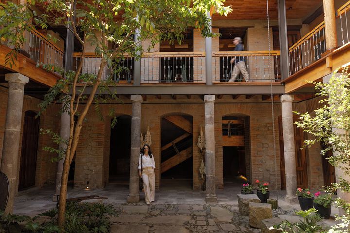 Hotel Exterior 57 of 63
