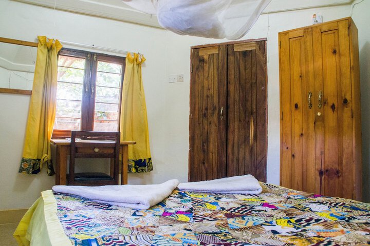 Room 12 of 35