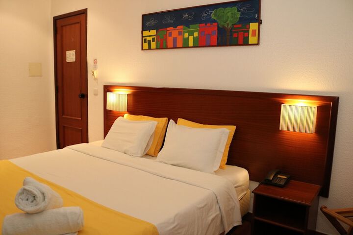 Room 4 of 38