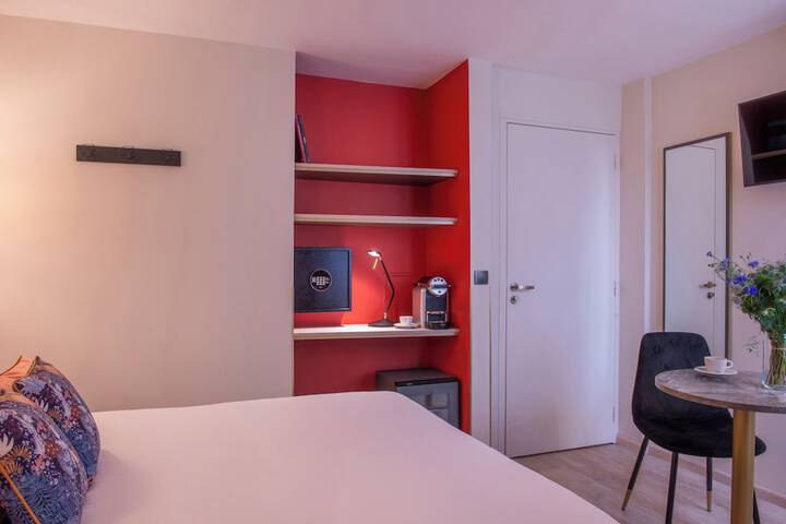 Room 29 of 52