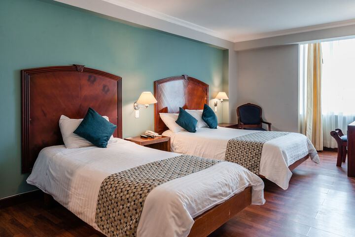 Room 3 of 20