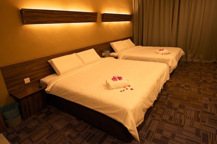 Room 3 of 18