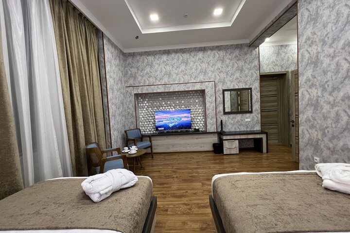 Room 48 of 95