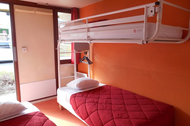 Room 4 of 41