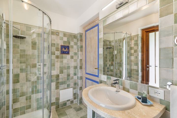 Bath Interior