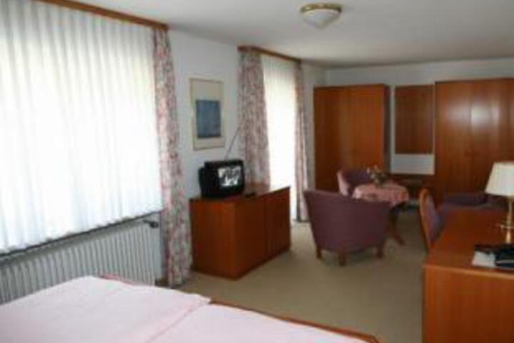 Room 3 of 5
