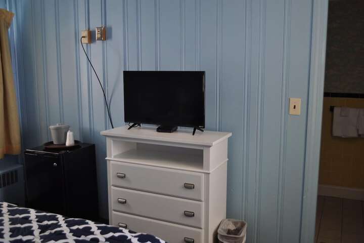 Room 15 of 46