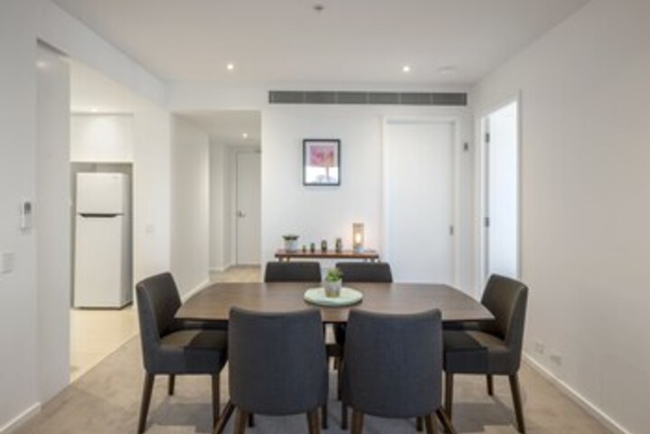 Room 9 of 20
