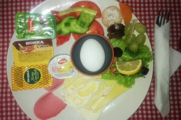 Dining 41 of 48
