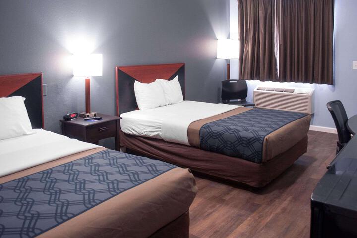 Efficiency Deluxe 2 Double Beds (8 of 21)