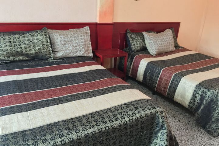Room 14 of 77