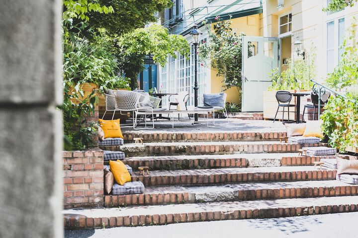 Sundeck 78 of 83