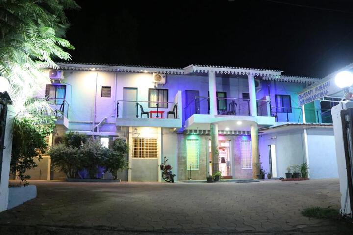 Param Hotel & Restaurant