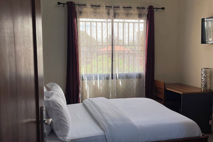 Room 50 of 124
