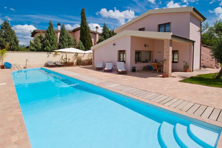 Pools & Facilities