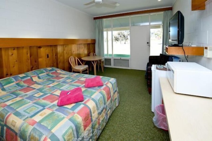 Room 34 of 53