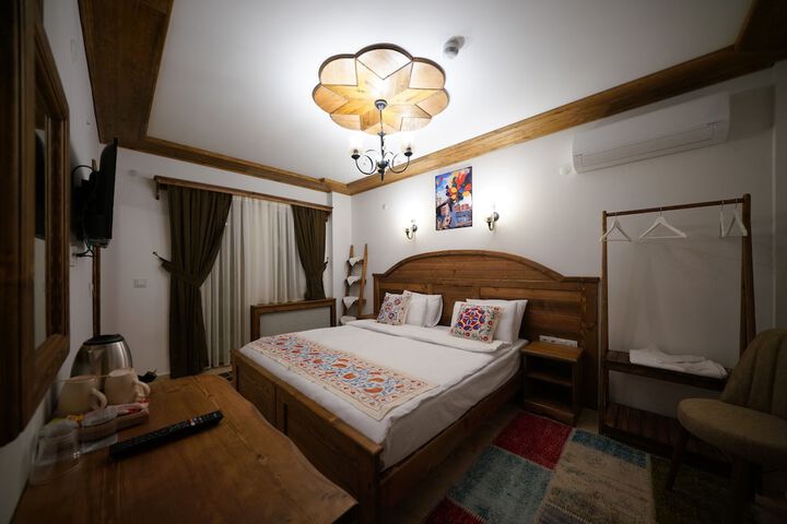Room 5 of 51