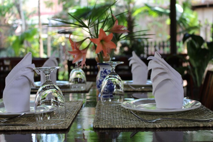 Dining 77 of 108