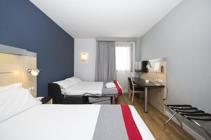 Room 19 of 61