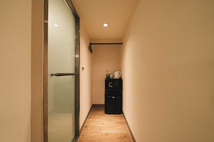 Room 19 of 40