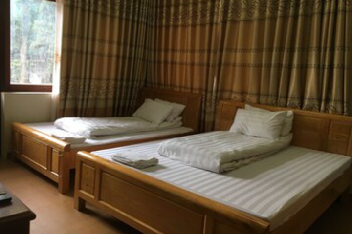 Room 12 of 21