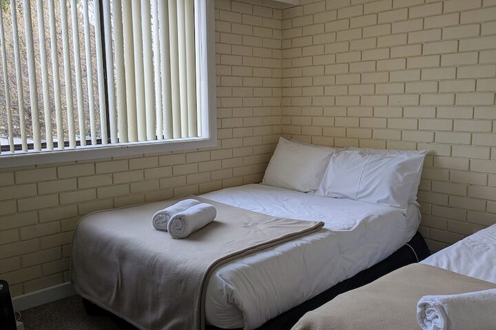 Room 2 of 25