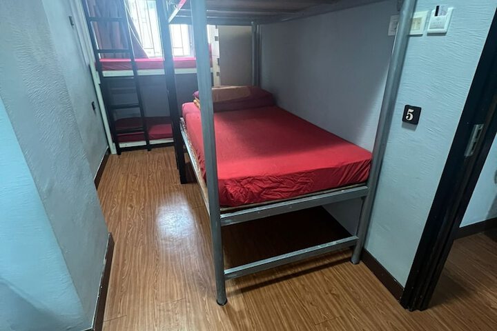 Room 20 of 78