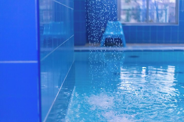 Pool 53 of 102