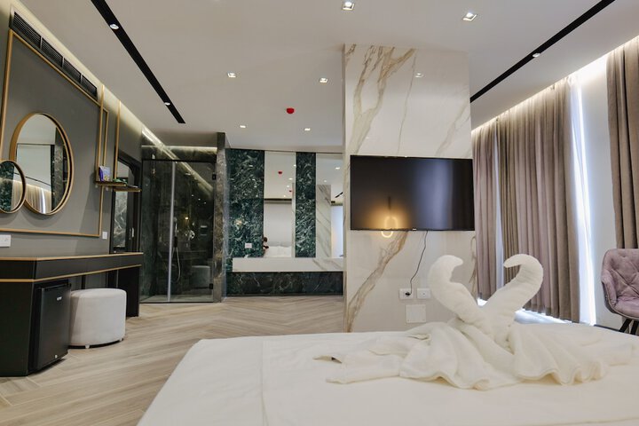 Room 47 of 148