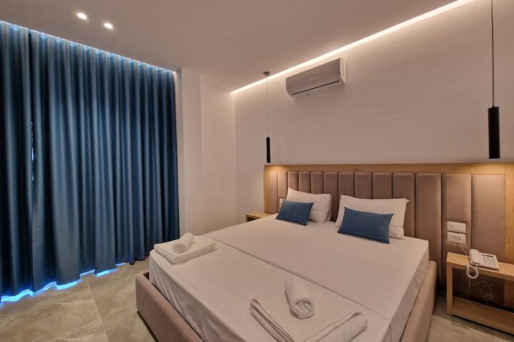 Room 10 of 73