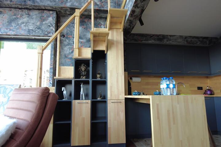 Room 11 of 26