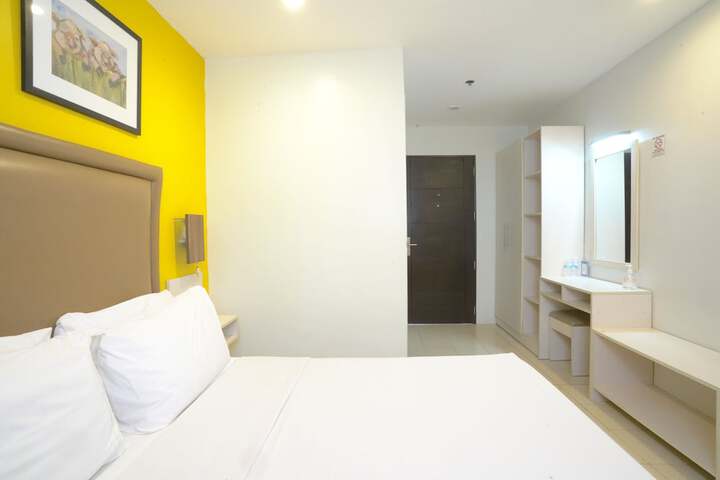 Room 46 of 81