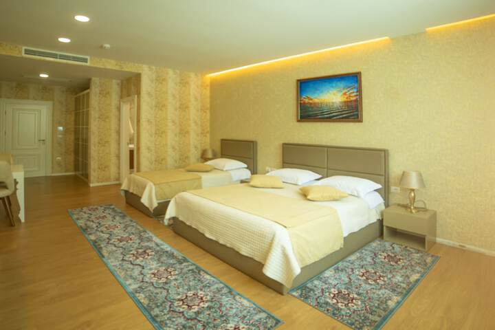 Room 15 of 23