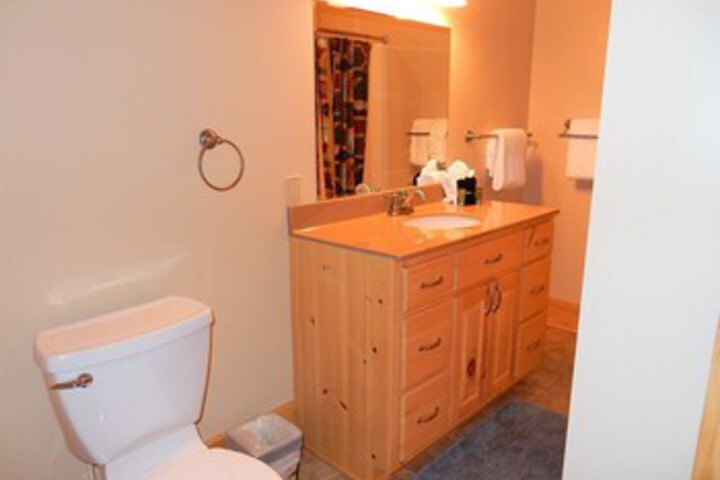 Room 18 of 114