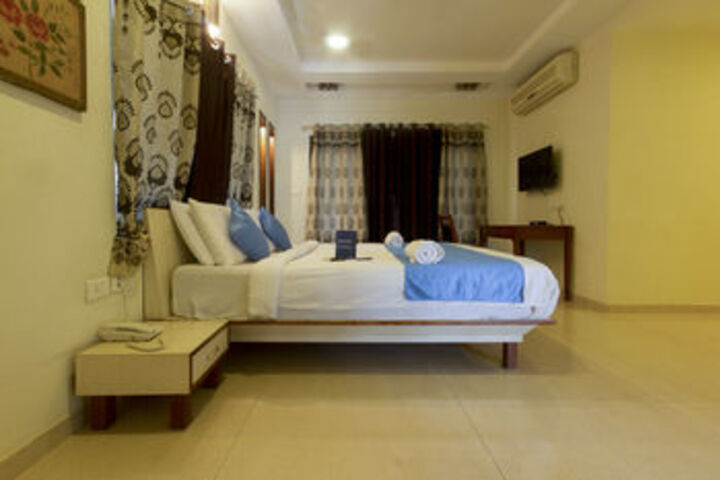 Photo of FabHotel Empire Deluxe SafdarjungEnclave