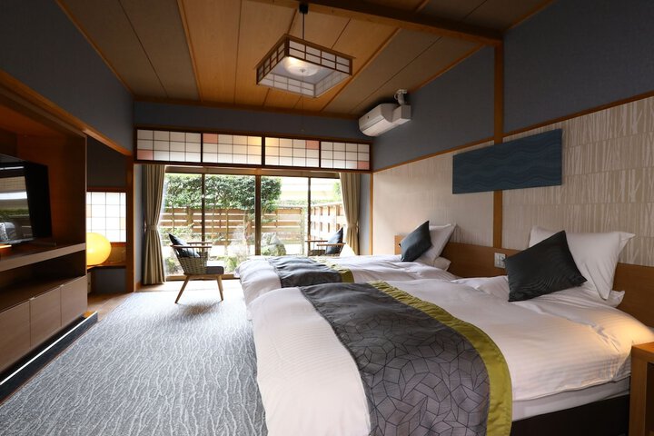 Room 13 of 95