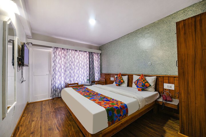 Room 16 of 24
