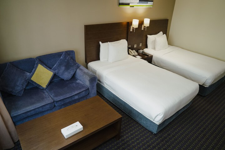 Room 38 of 140